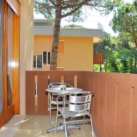 Cozy Flat With Terrace And Lift - Beahost Appartement Bibione