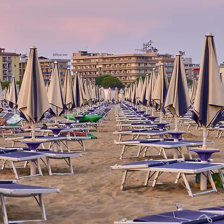 Appartement Cozy Flat With Terrace And Lift - Beahost Bibione